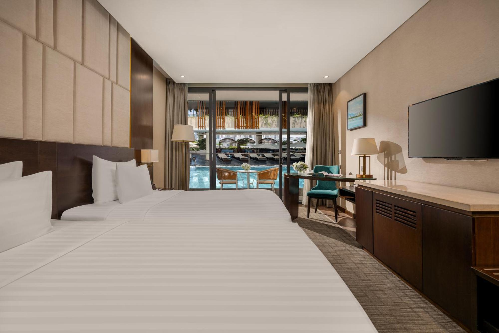 New Orient Hotel 4*